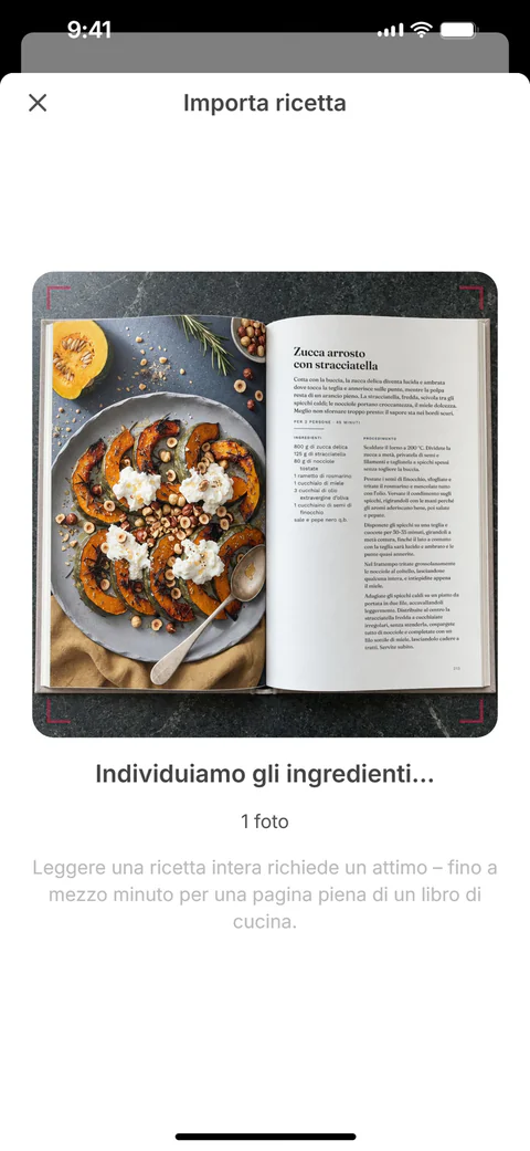 SuperPlan importa la ricetta dalla foto della pagina: una linea di scansione scorre sulla foto mentre individua gli ingredienti