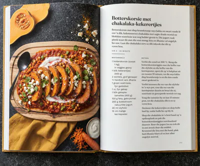 ’n Oop kookboek met die resep vir Botterskorsie met chakalaka-kekerertjies